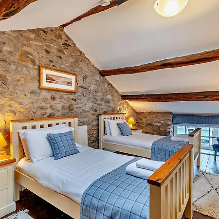 5 Bed In 80332 Holiday home *