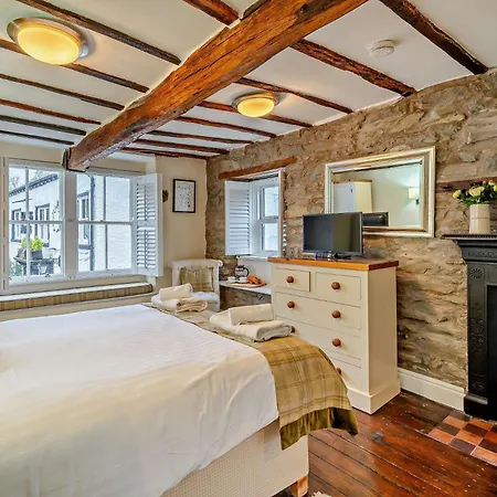 5 Bed In 80332 קרטמל