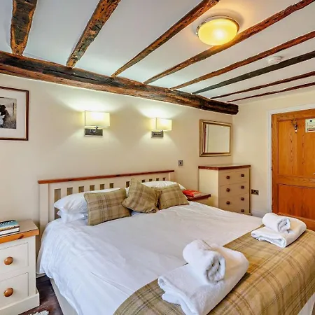 5 Bed In Oc-80332 בית נופש קרטמל