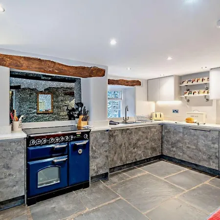 5 Bed In Oc-80332 קרטמל